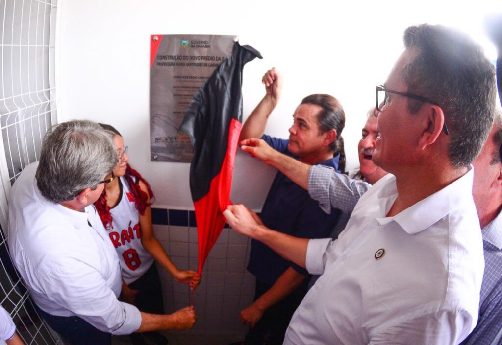 João Azevêdo inaugura escola, nova agência da Cagepa e autoriza obras de infraestrutura hídrica em Caiçara